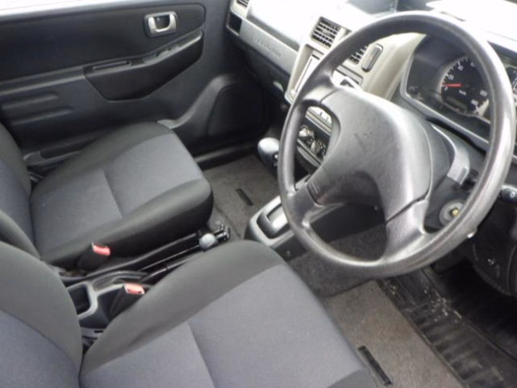MITSUBISHI PAJERO MINI