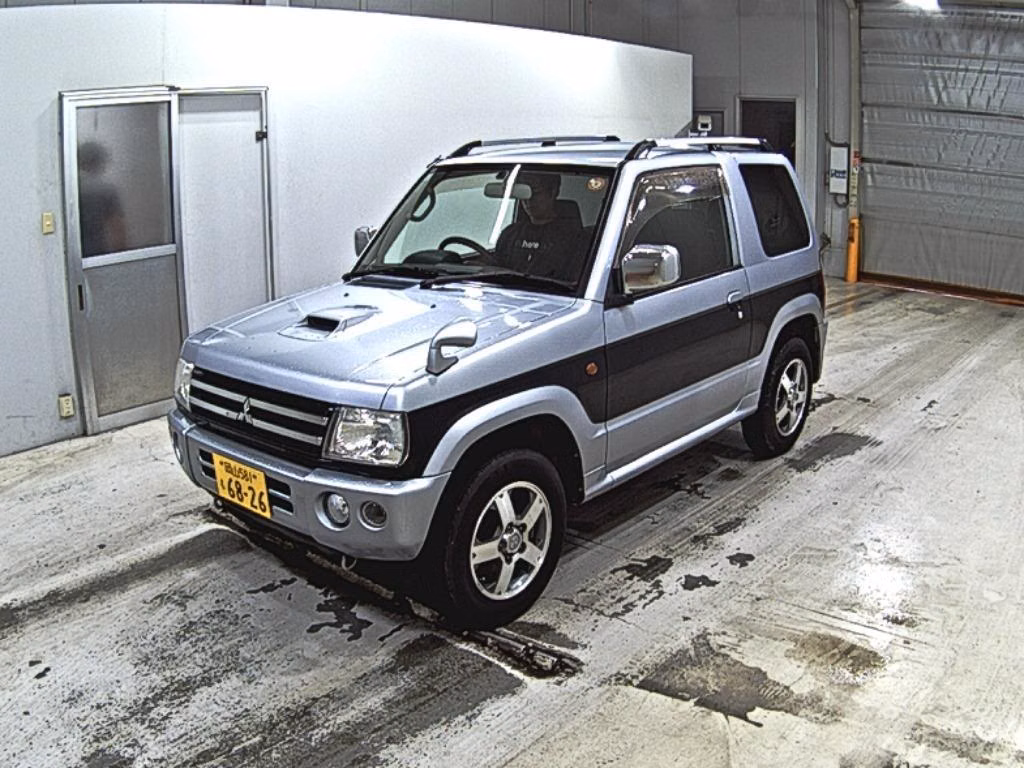 MITSUBISHI PAJERO MINI