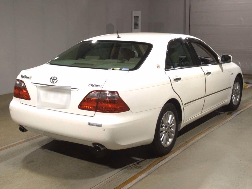 TOYOTA CROWN