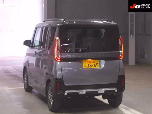 MITSUBISHI DELICA MINI