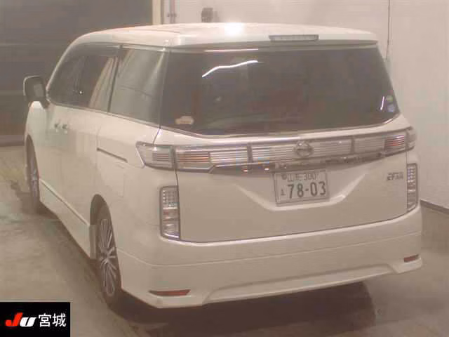 NISSAN ELGRAND