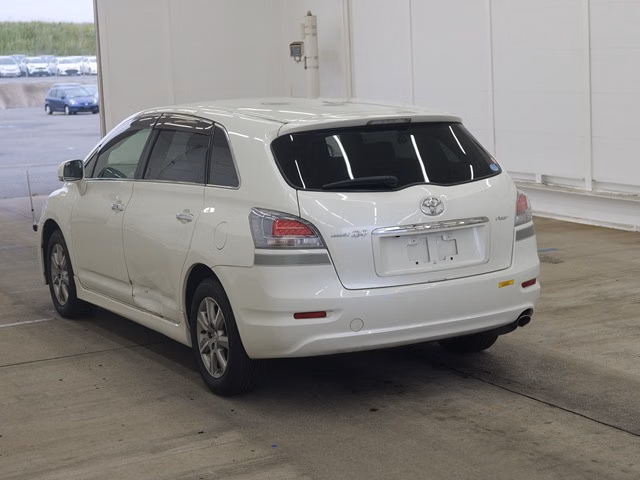 TOYOTA MARK X ZIO