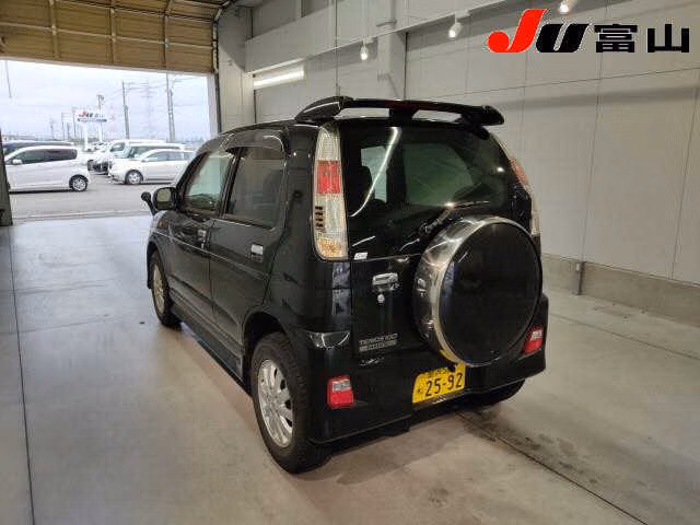 DAIHATSU TERIOS KID