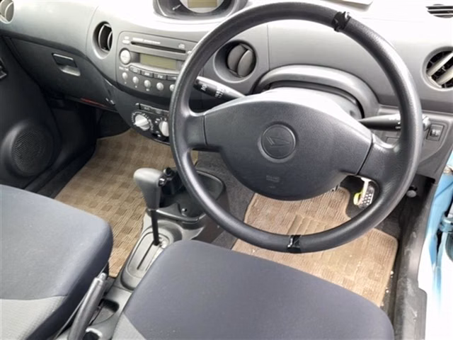 DAIHATSU ESSE