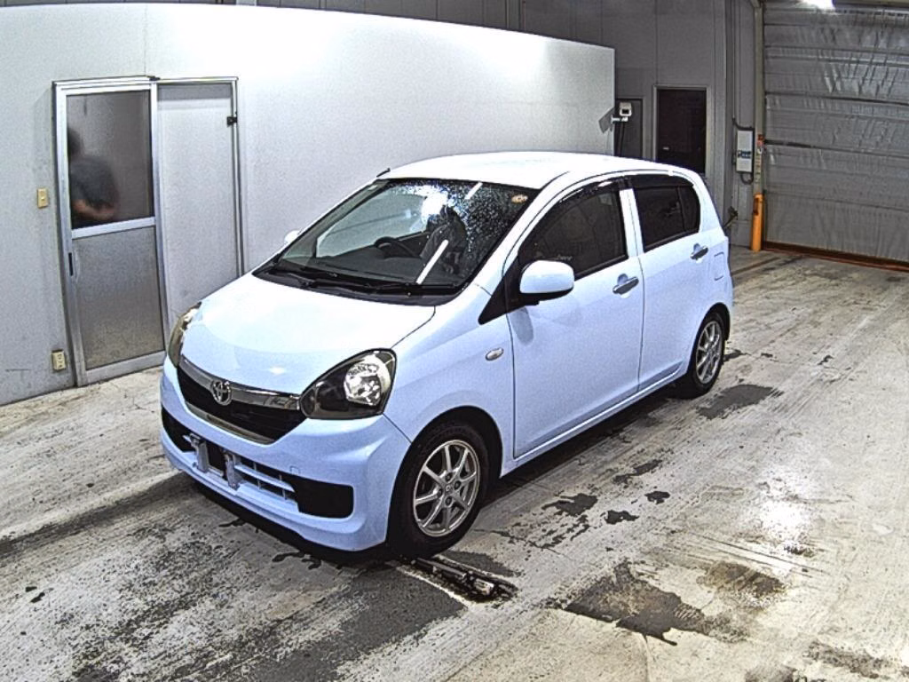 TOYOTA PIXIS EPOCH