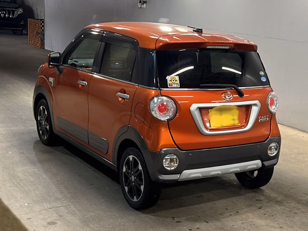 DAIHATSU CAST