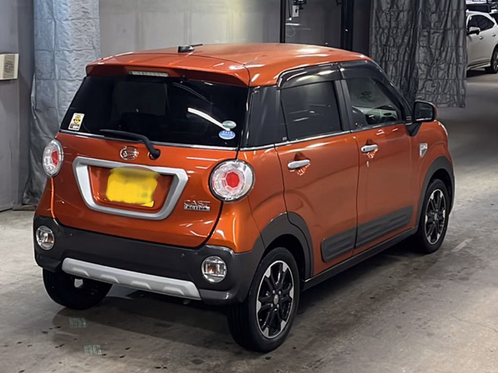 DAIHATSU CAST