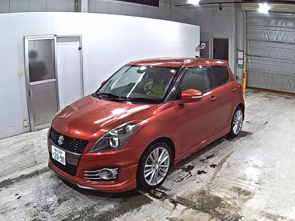 SUZUKI SWIFT