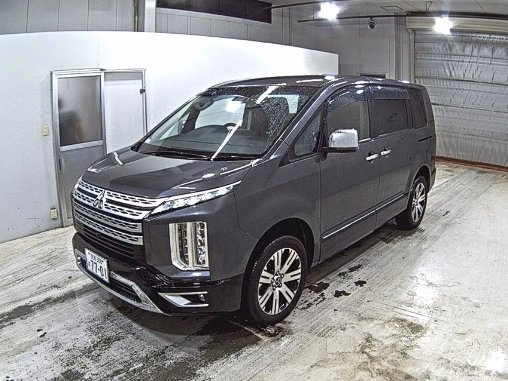 MITSUBISHI DELICA D:5