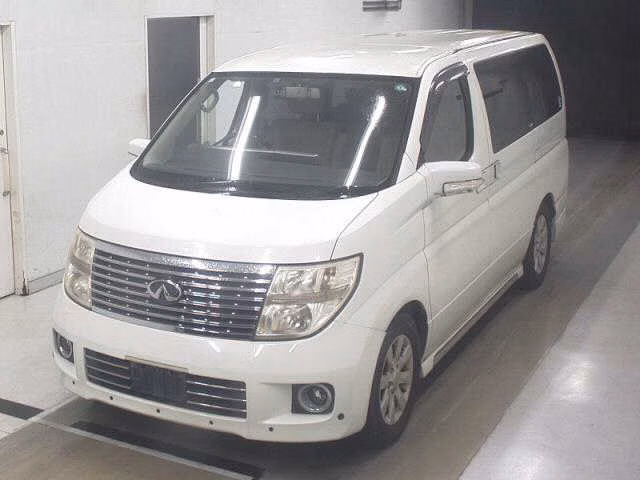 NISSAN ELGRAND