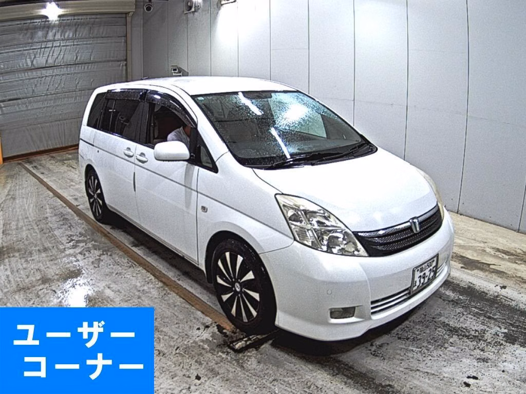TOYOTA ISIS