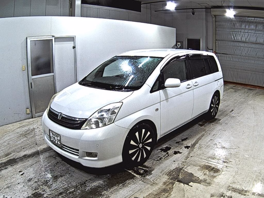 TOYOTA ISIS