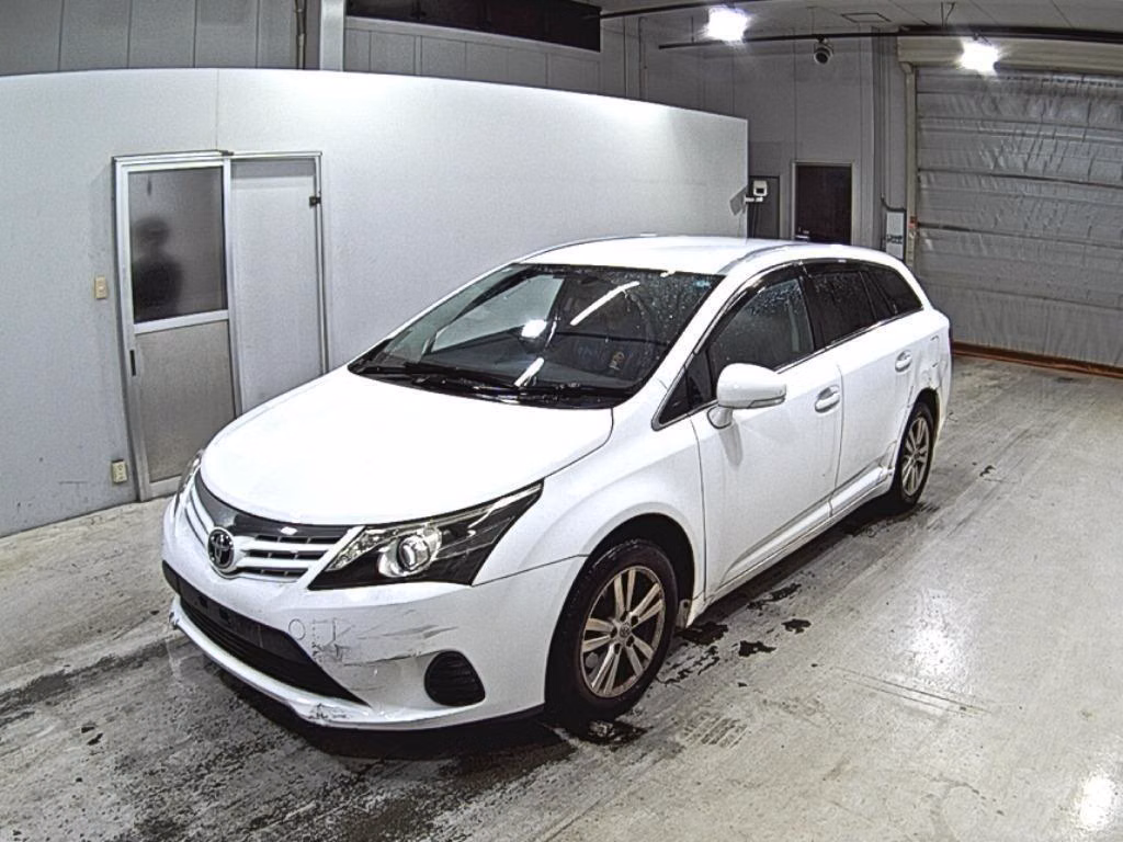 TOYOTA AVENSIS