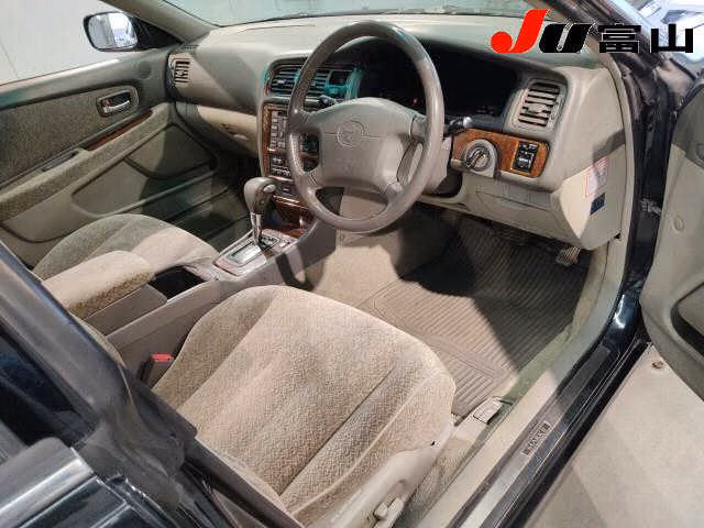 TOYOTA MARK II