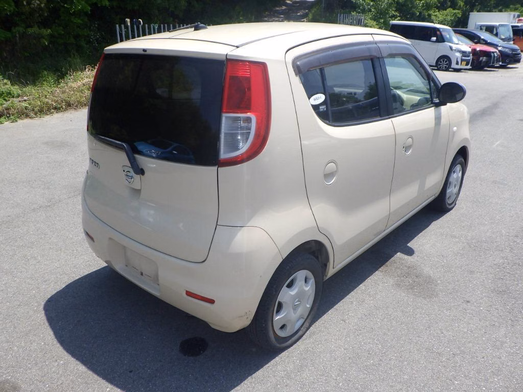 NISSAN MOCO