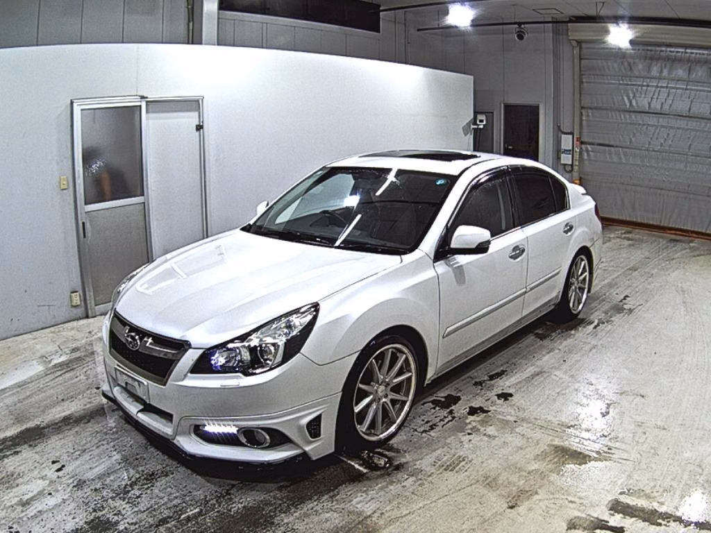 SUBARU LEGACY B4