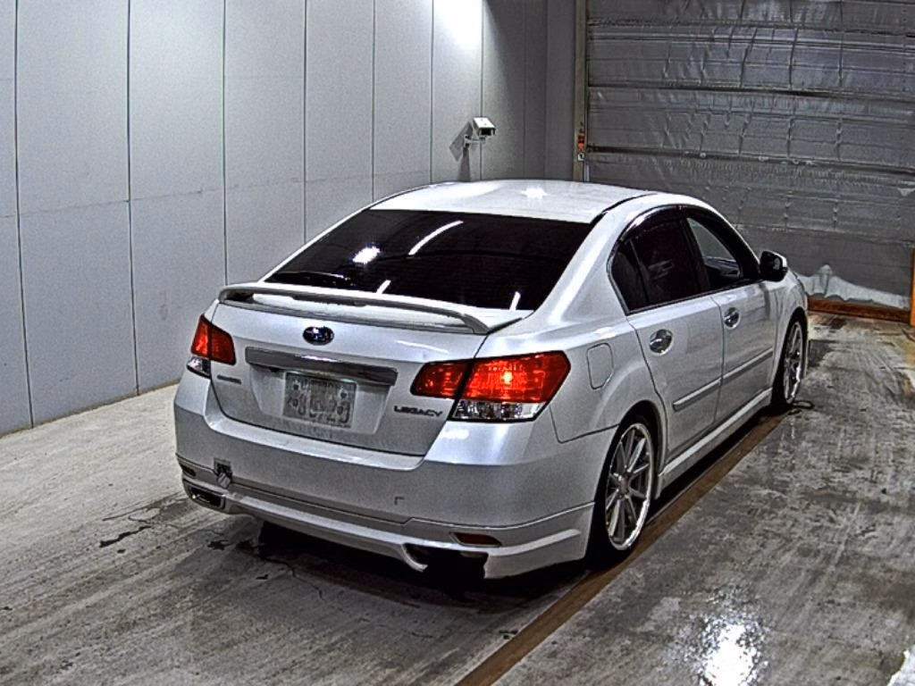 SUBARU LEGACY B4
