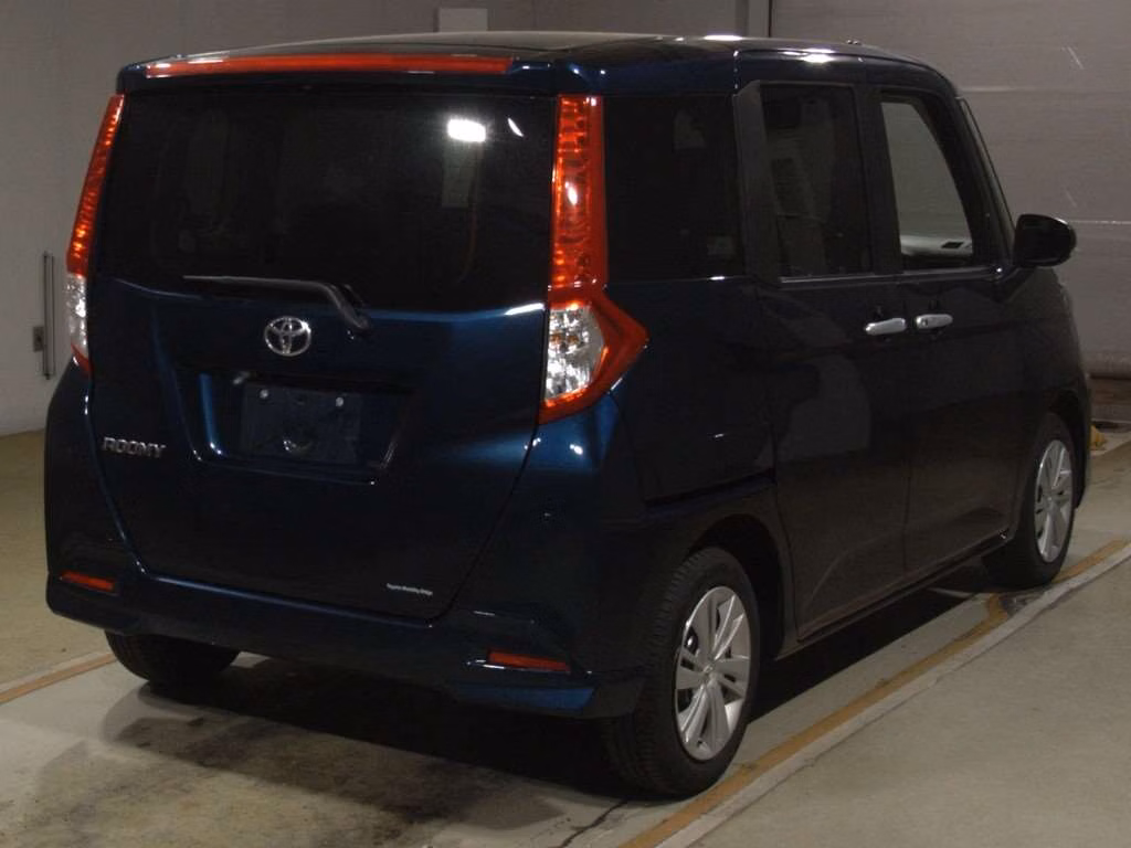 TOYOTA ROOMY