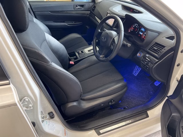 SUBARU LEGACY