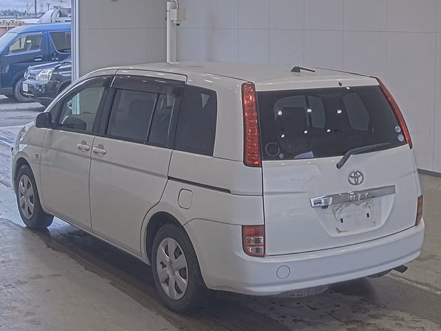 TOYOTA ISIS