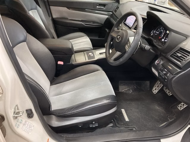 SUBARU LEGACY