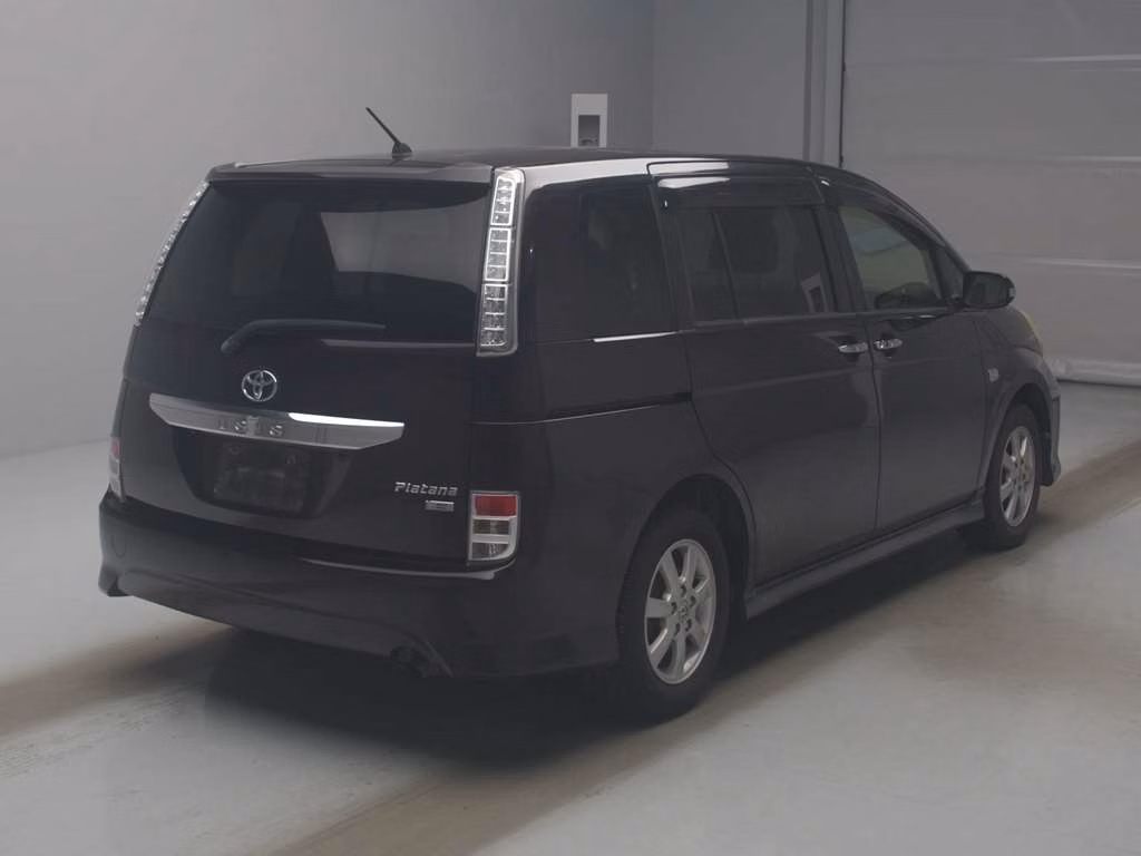 TOYOTA ISIS