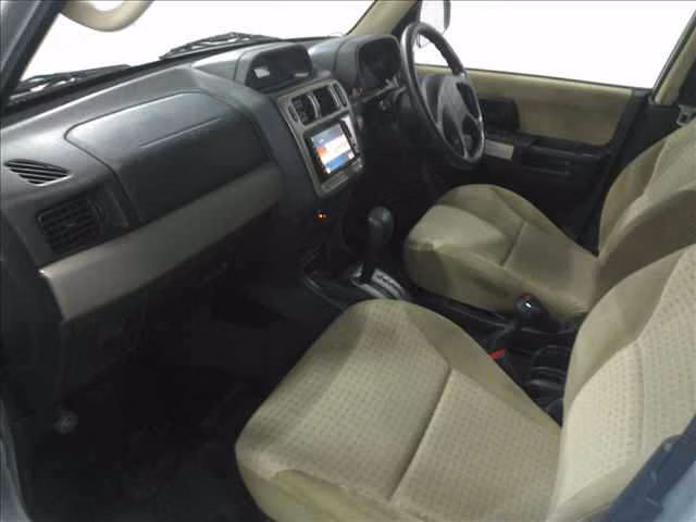MITSUBISHI PAJERO IO