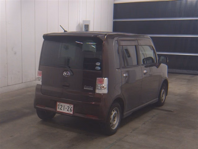 DAIHATSU MOVE CONTE