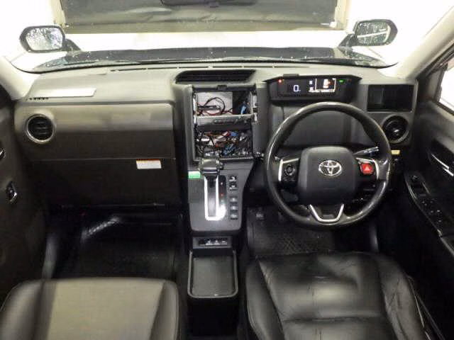 TOYOTA JPN TAXI