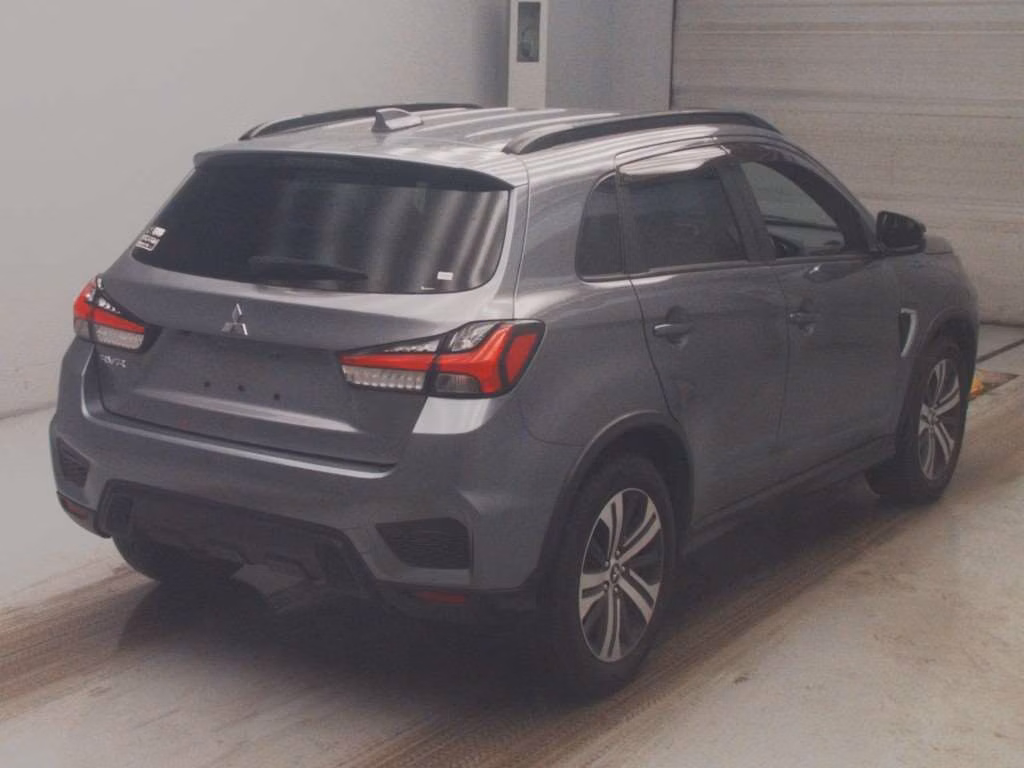 MITSUBISHI RVR