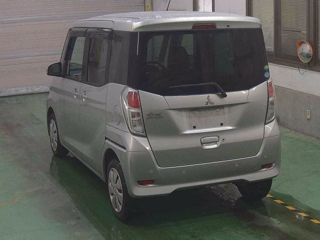 MITSUBISHI EK SPACE
