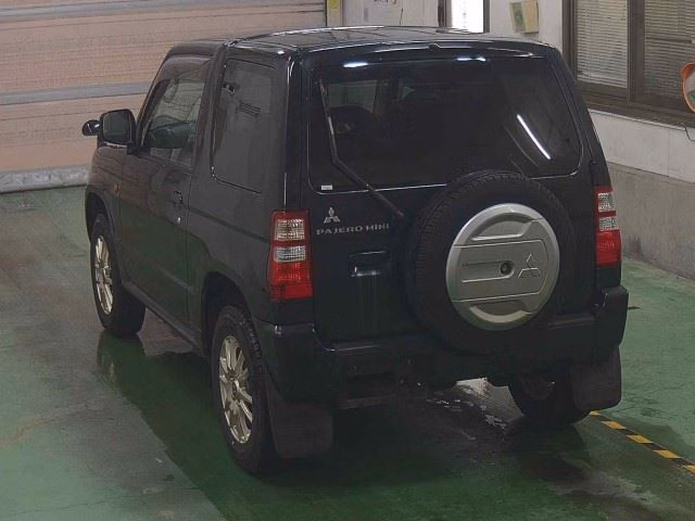 MITSUBISHI PAJERO MINI