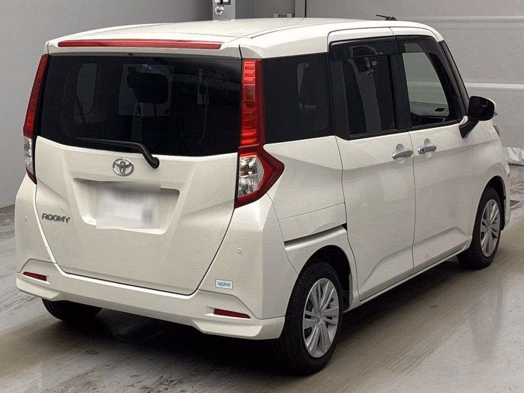 TOYOTA ROOMY