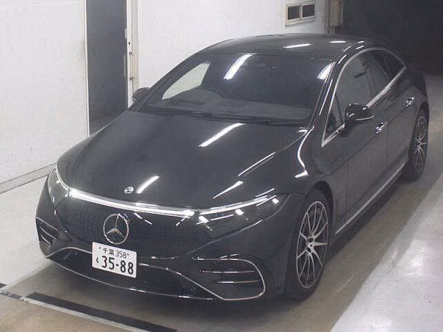 MERCEDES-BENZ EQS