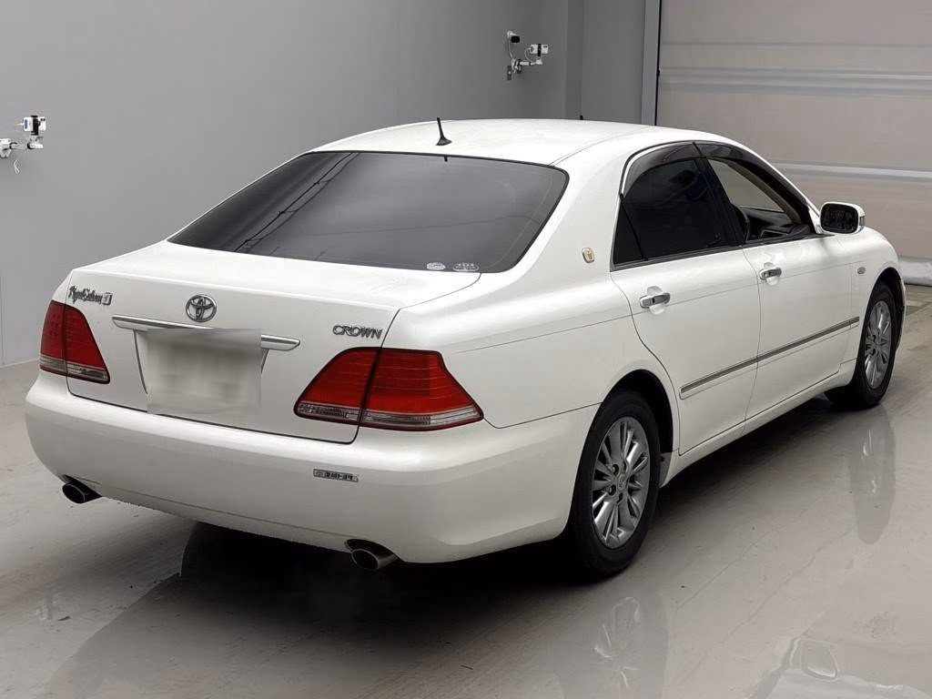 TOYOTA CROWN