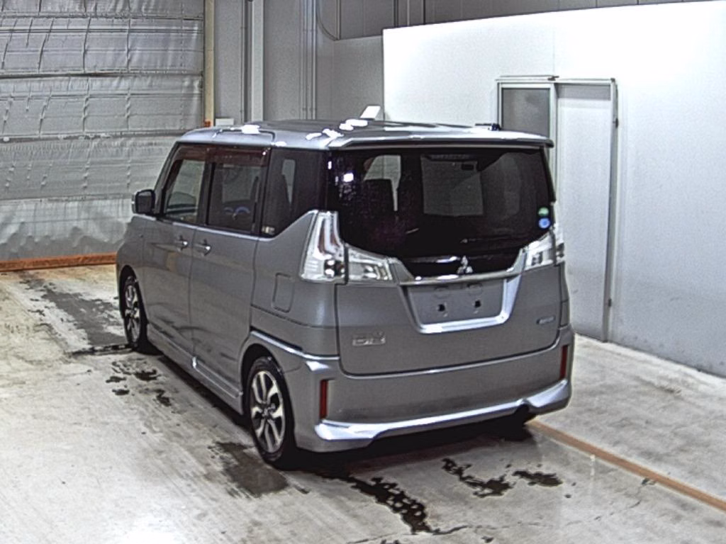 MITSUBISHI DELICA D:2