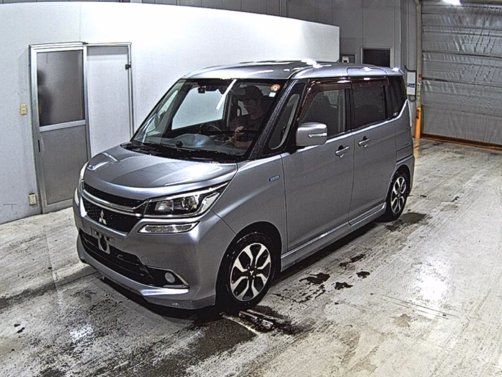 MITSUBISHI DELICA D:2