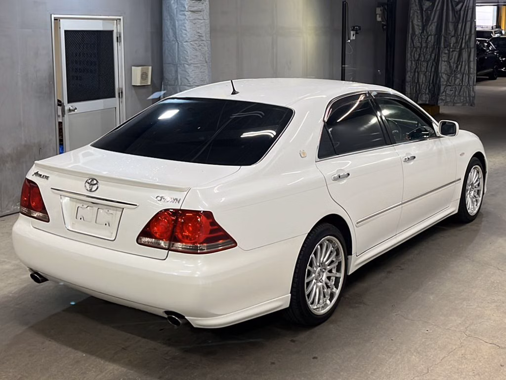 TOYOTA CROWN