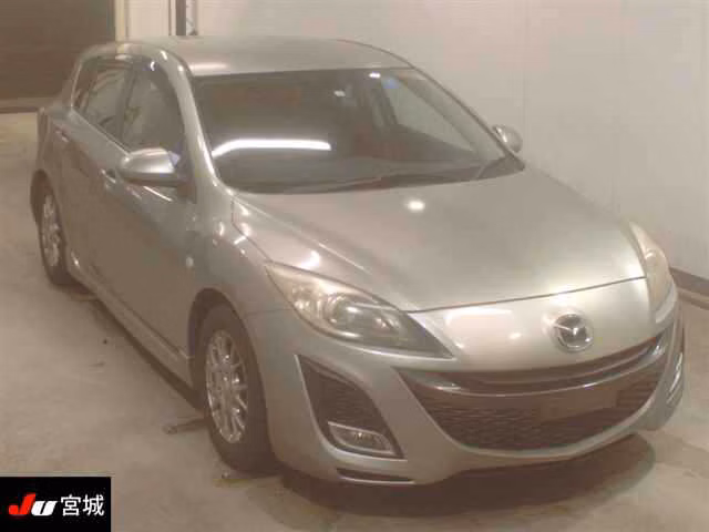 MAZDA AXELA