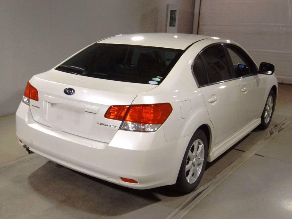 SUBARU LEGACY B4