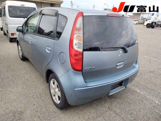 MITSUBISHI COLT