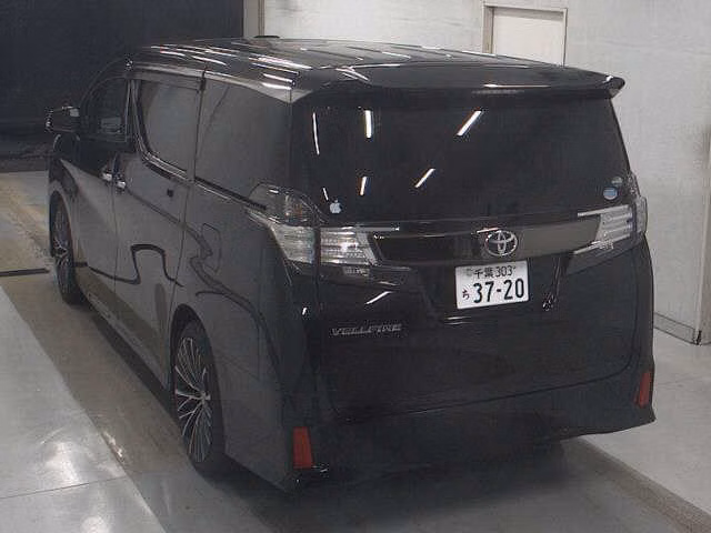 TOYOTA VELLFIRE