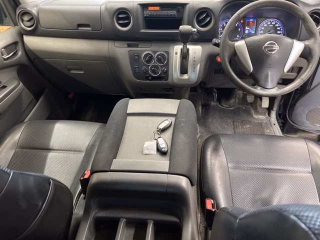 NISSAN NV350 CARAVAN