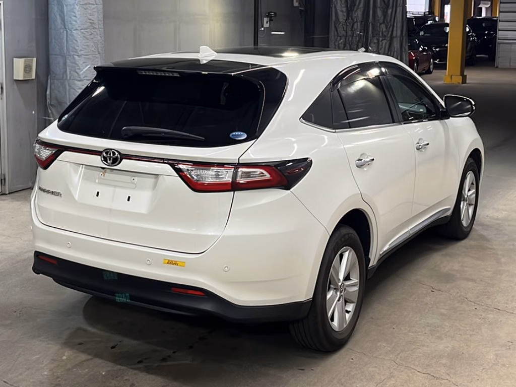 TOYOTA HARRIER