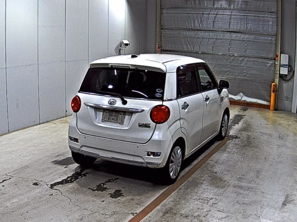 DAIHATSU CAST