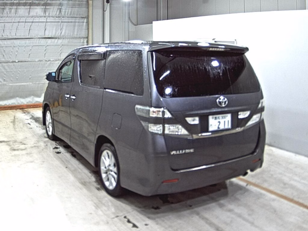 TOYOTA VELLFIRE
