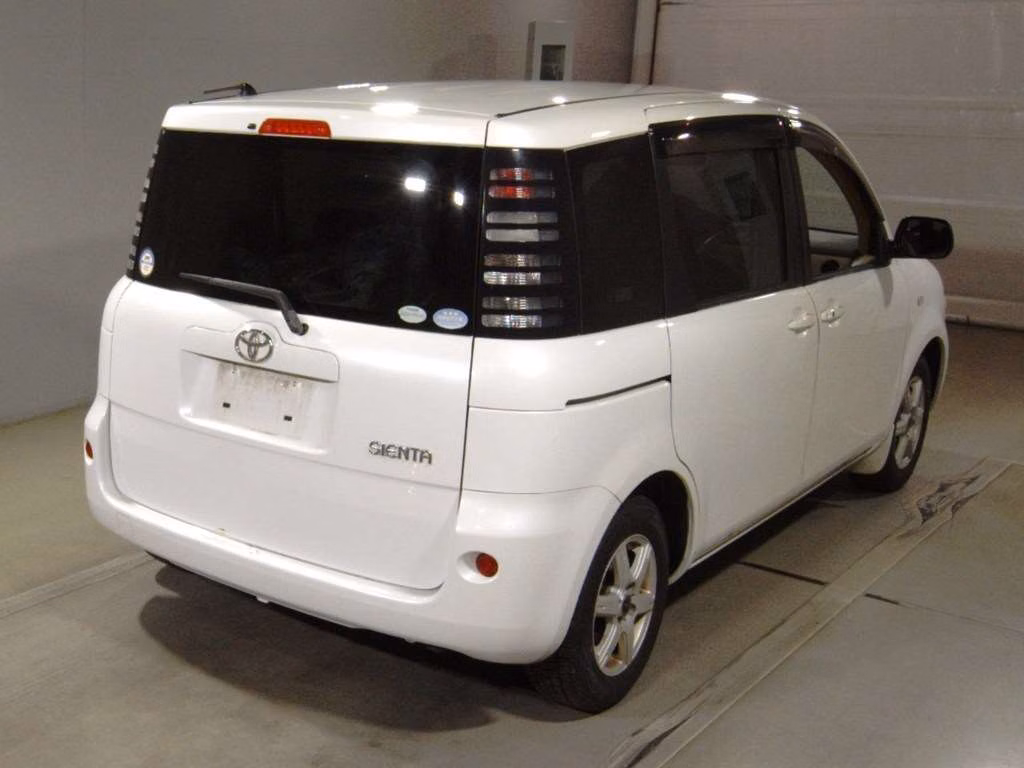 TOYOTA SIENTA