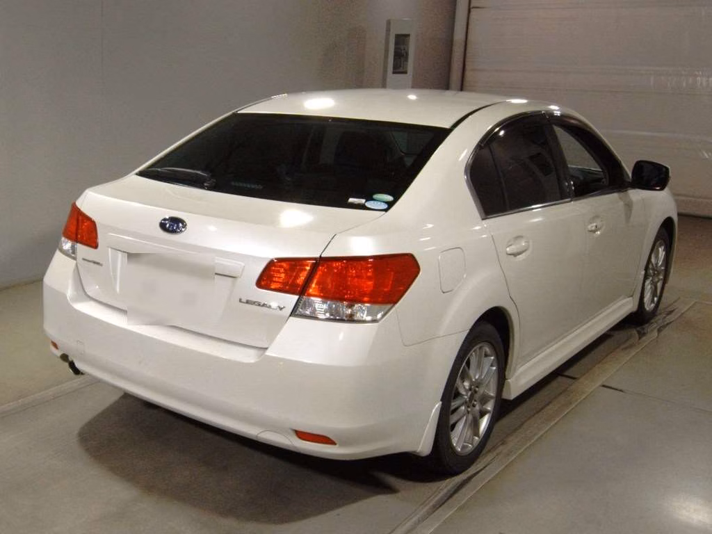 SUBARU LEGACY B4