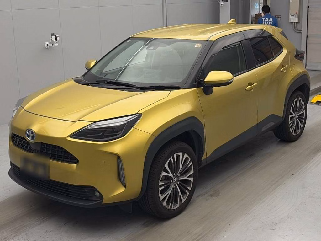 TOYOTA YARIS CROSS