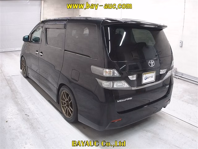 TOYOTA VELLFIRE